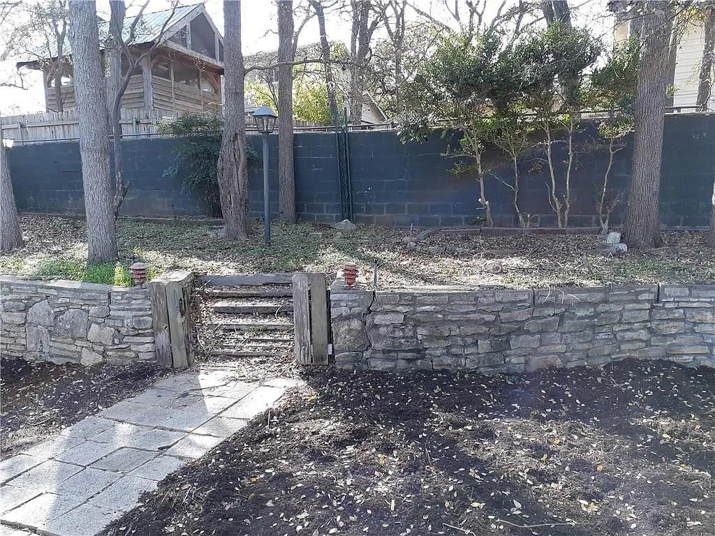 1715 Deerfield Dr, Austin, TX 78741