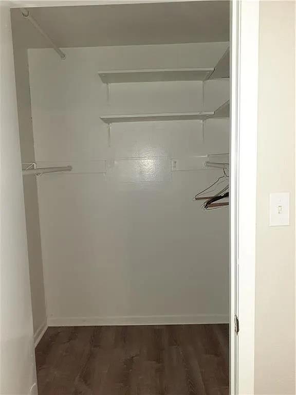 1715 Deerfield Dr, Austin, TX 78741