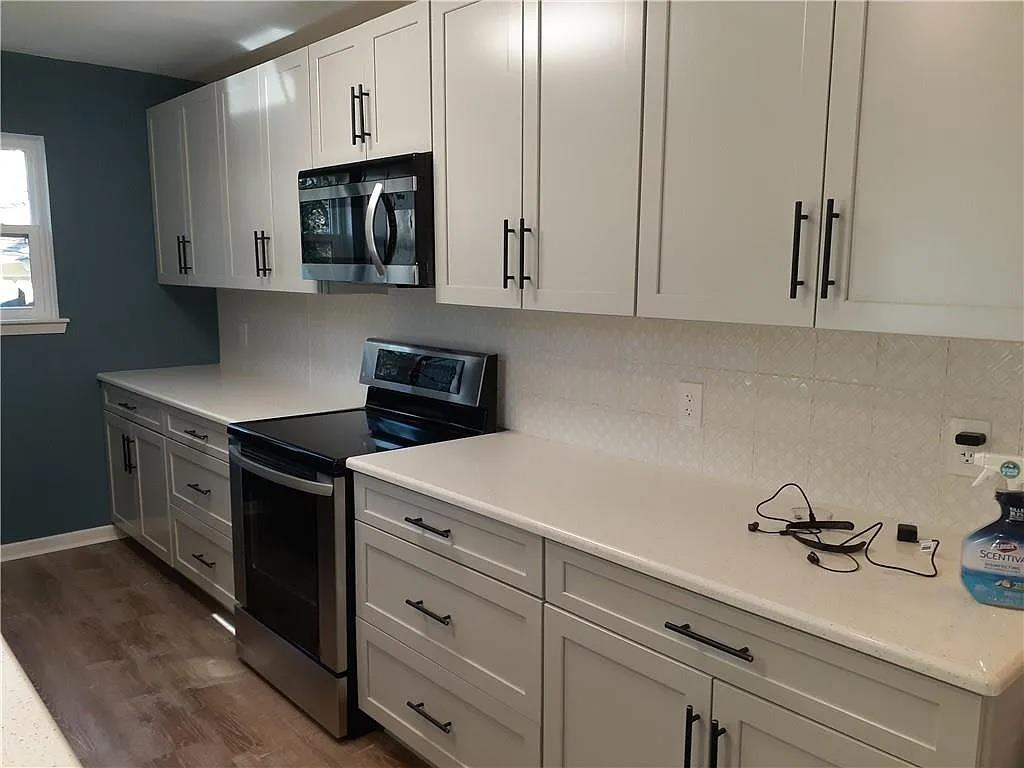 1715 Deerfield Dr, Austin, TX 78741