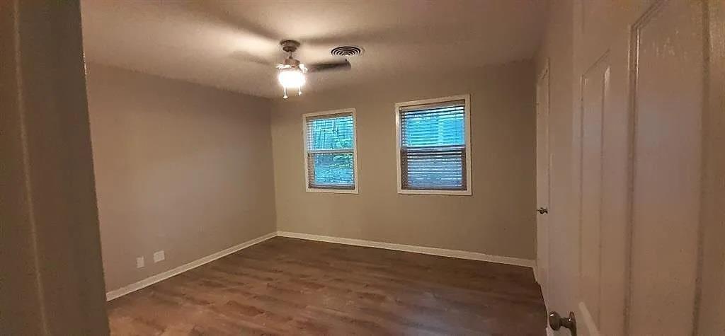 1715 Deerfield Dr, Austin, TX 78741