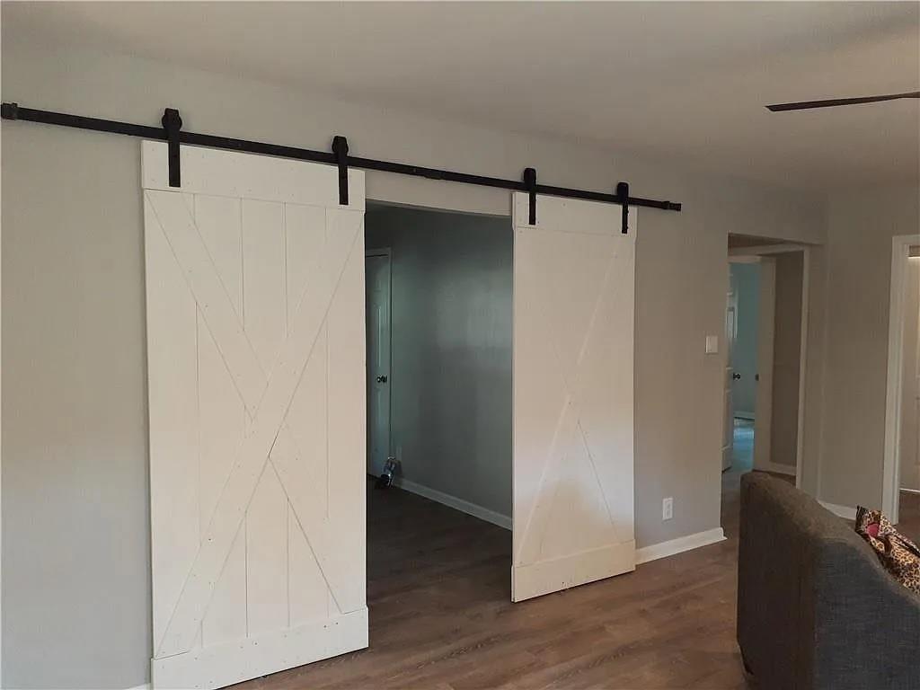 1715 Deerfield Dr, Austin, TX 78741