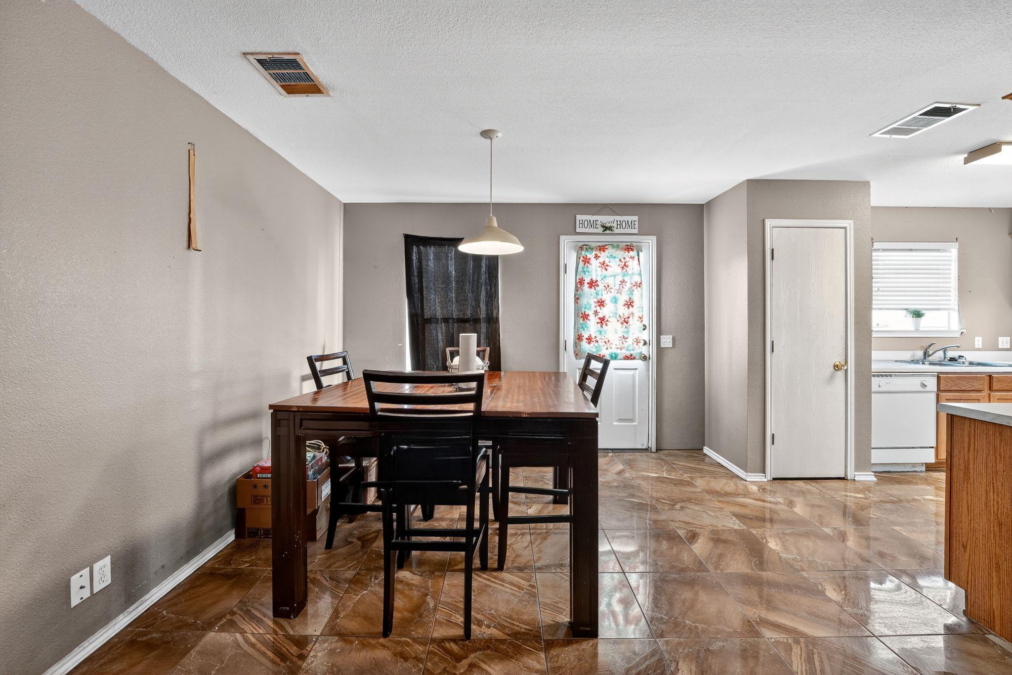 11904 MORNING VIEW Dr, Del Valle, TX 78617