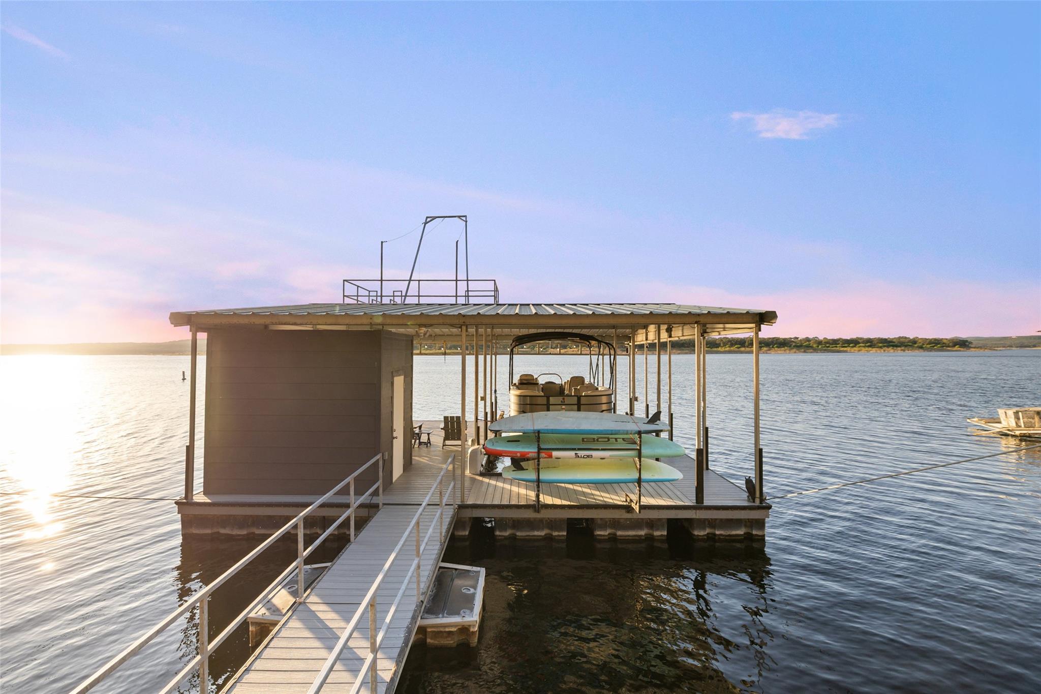 5500 Canyon Oaks Dr, Lago Vista, TX 78645