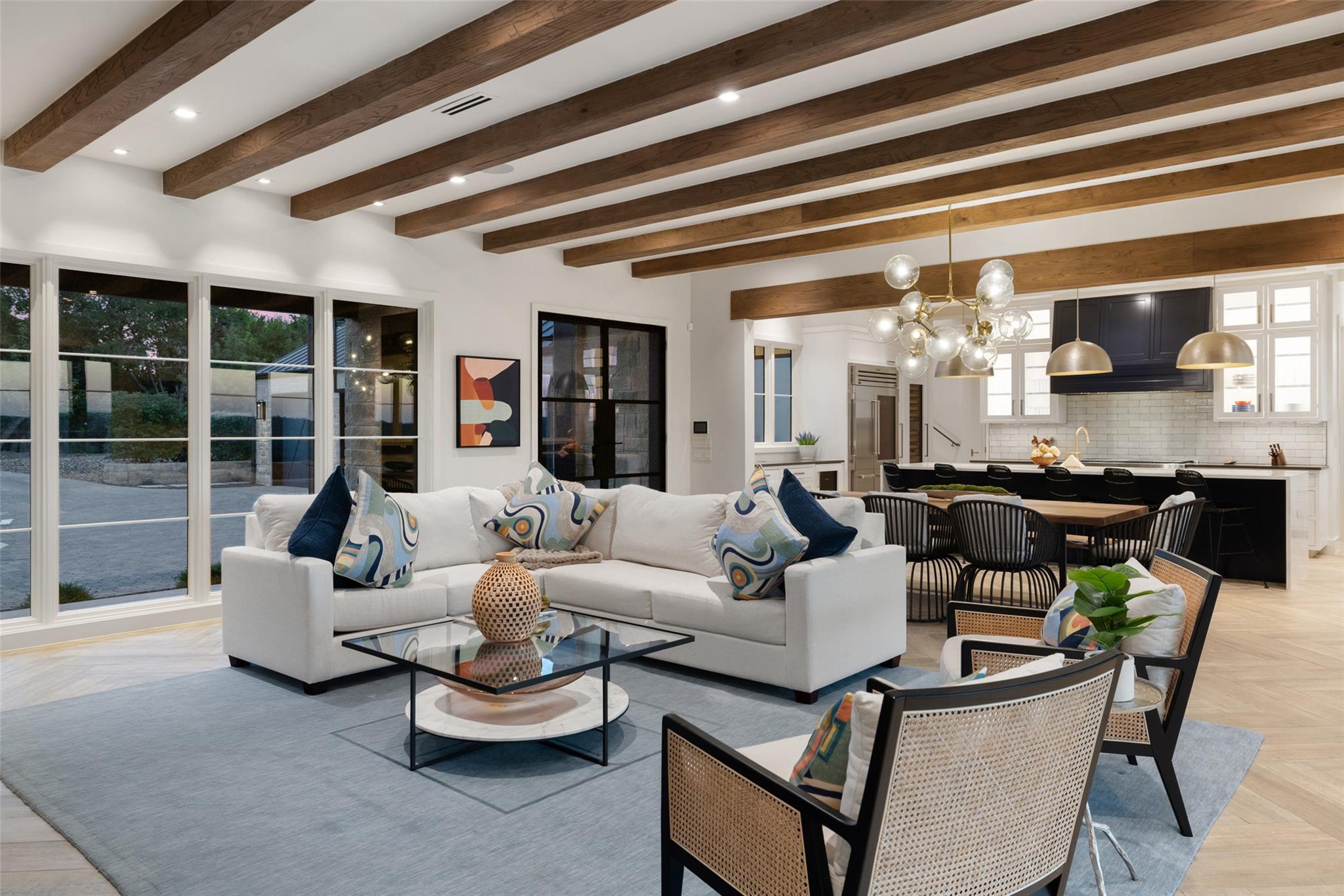 5500 Canyon Oaks Dr, Lago Vista, TX 78645