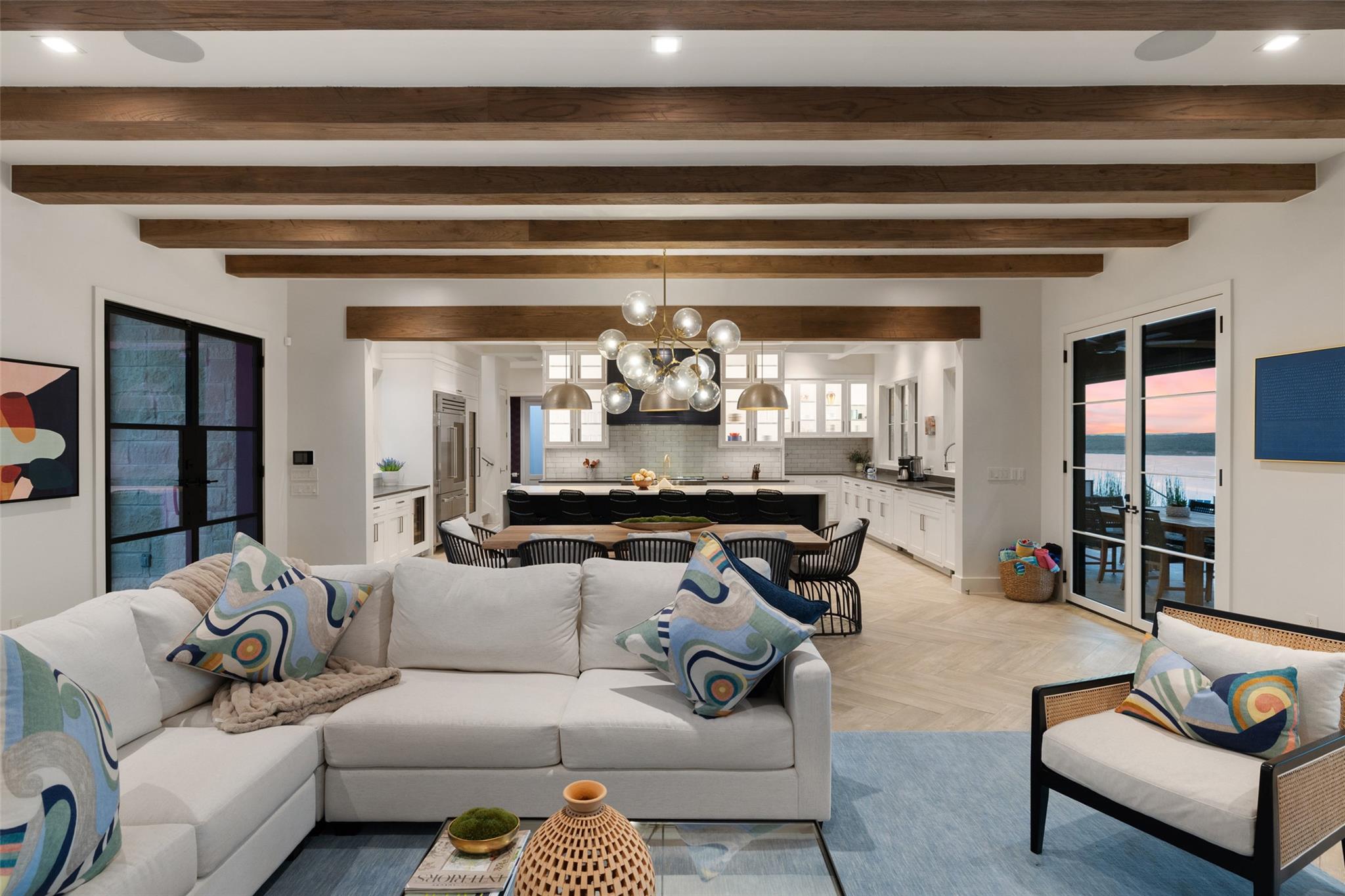 5500 Canyon Oaks Dr, Lago Vista, TX 78645