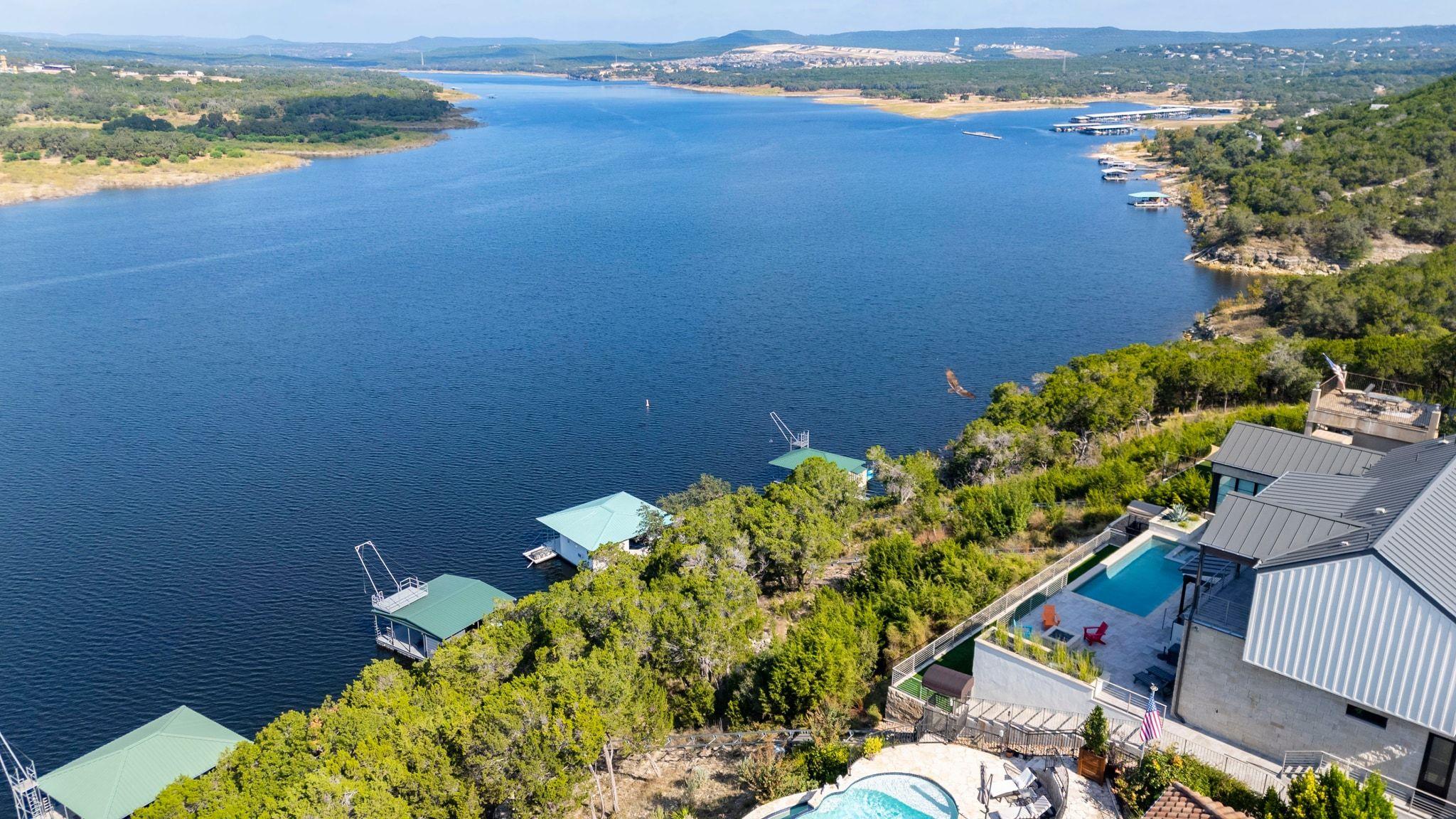 5500 Canyon Oaks Dr, Lago Vista, TX 78645