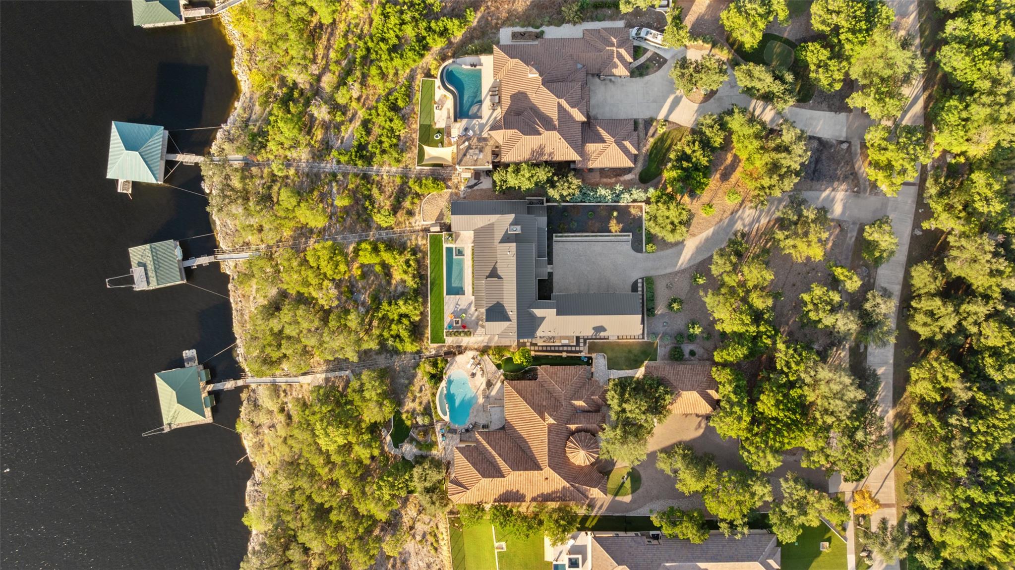 5500 Canyon Oaks Dr, Lago Vista, TX 78645