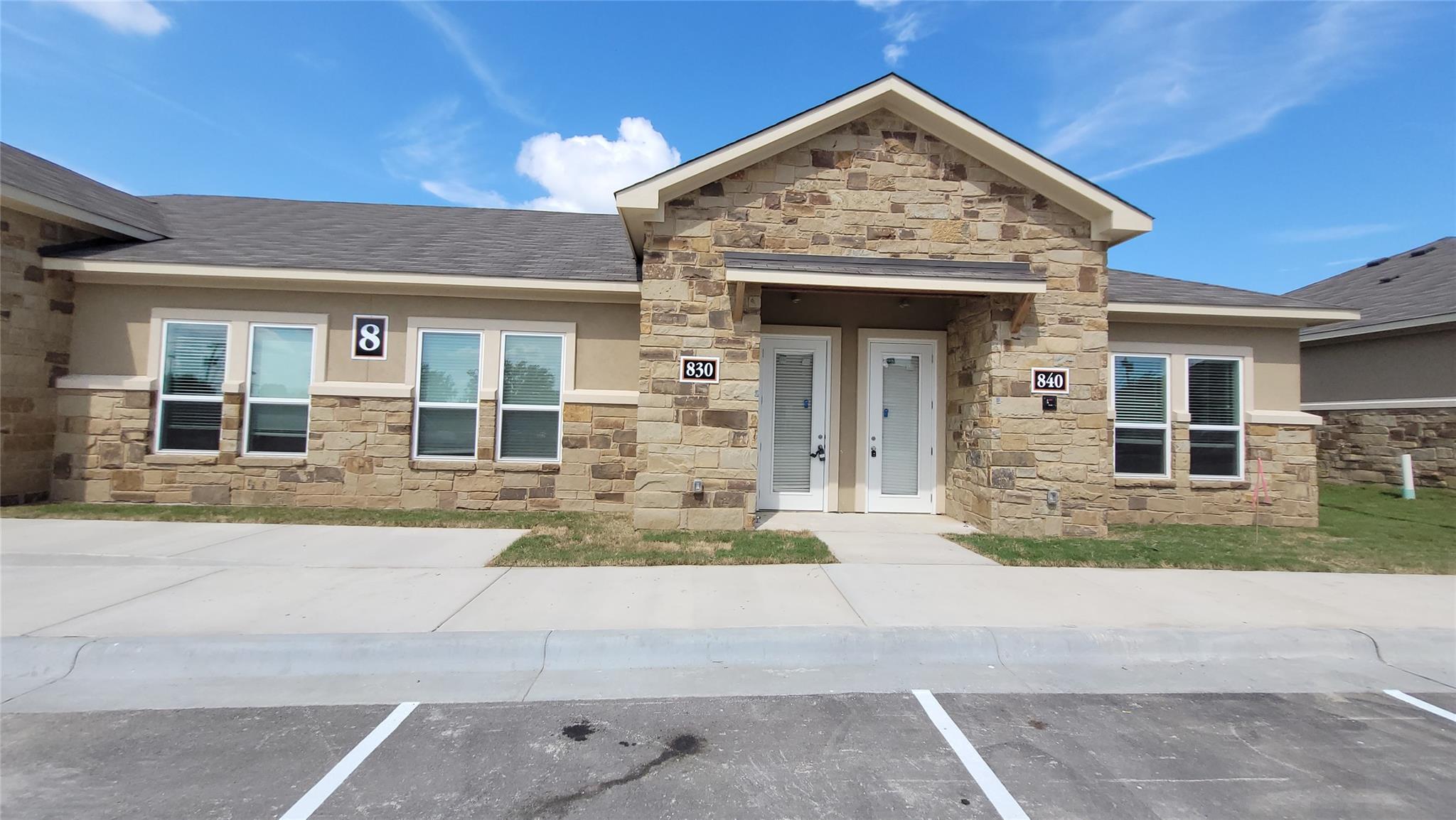 1000 Gattis School Rd # 830, Round Rock, TX 78664