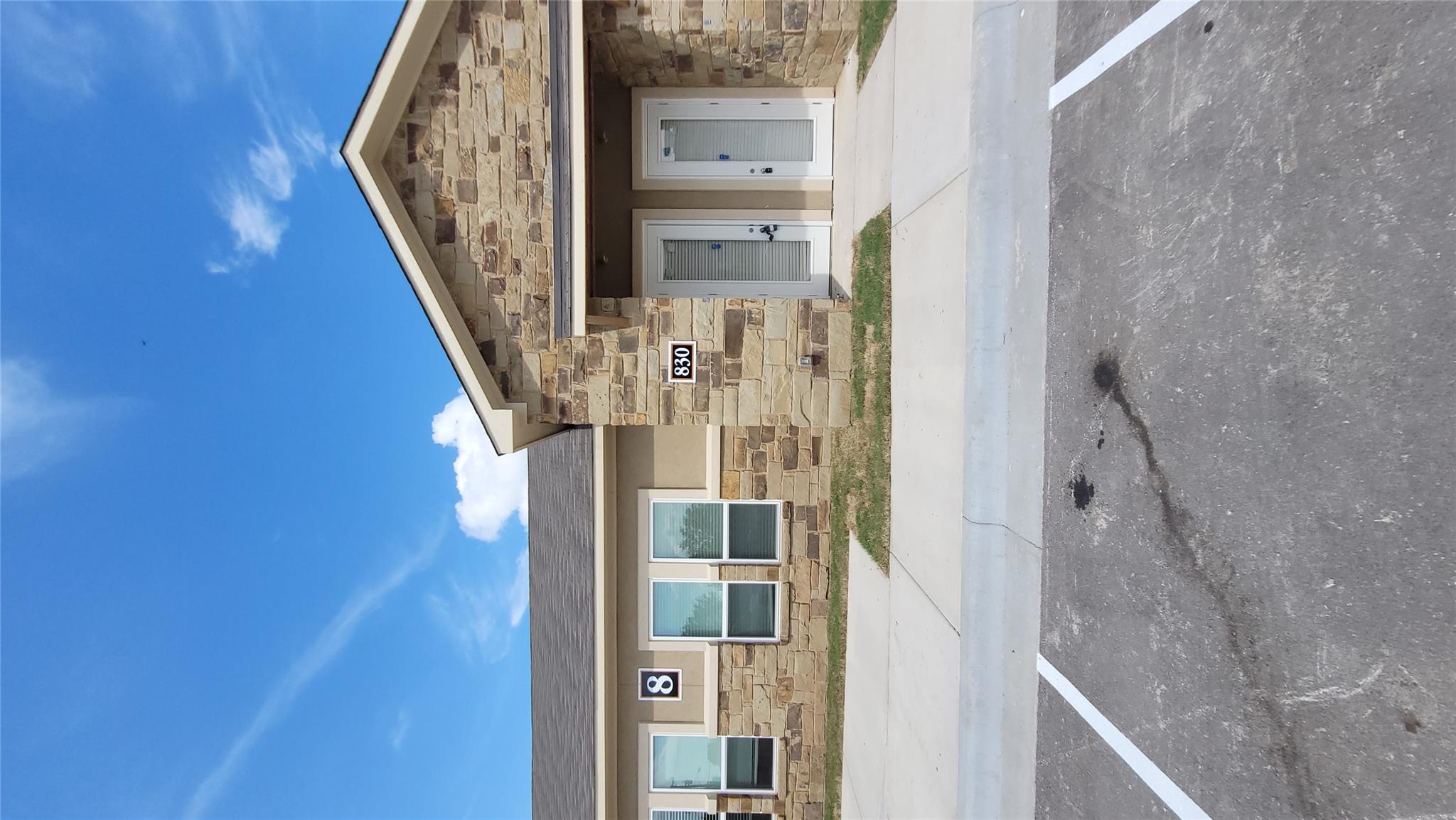 1000 Gattis School Rd # 830, Round Rock, TX 78664