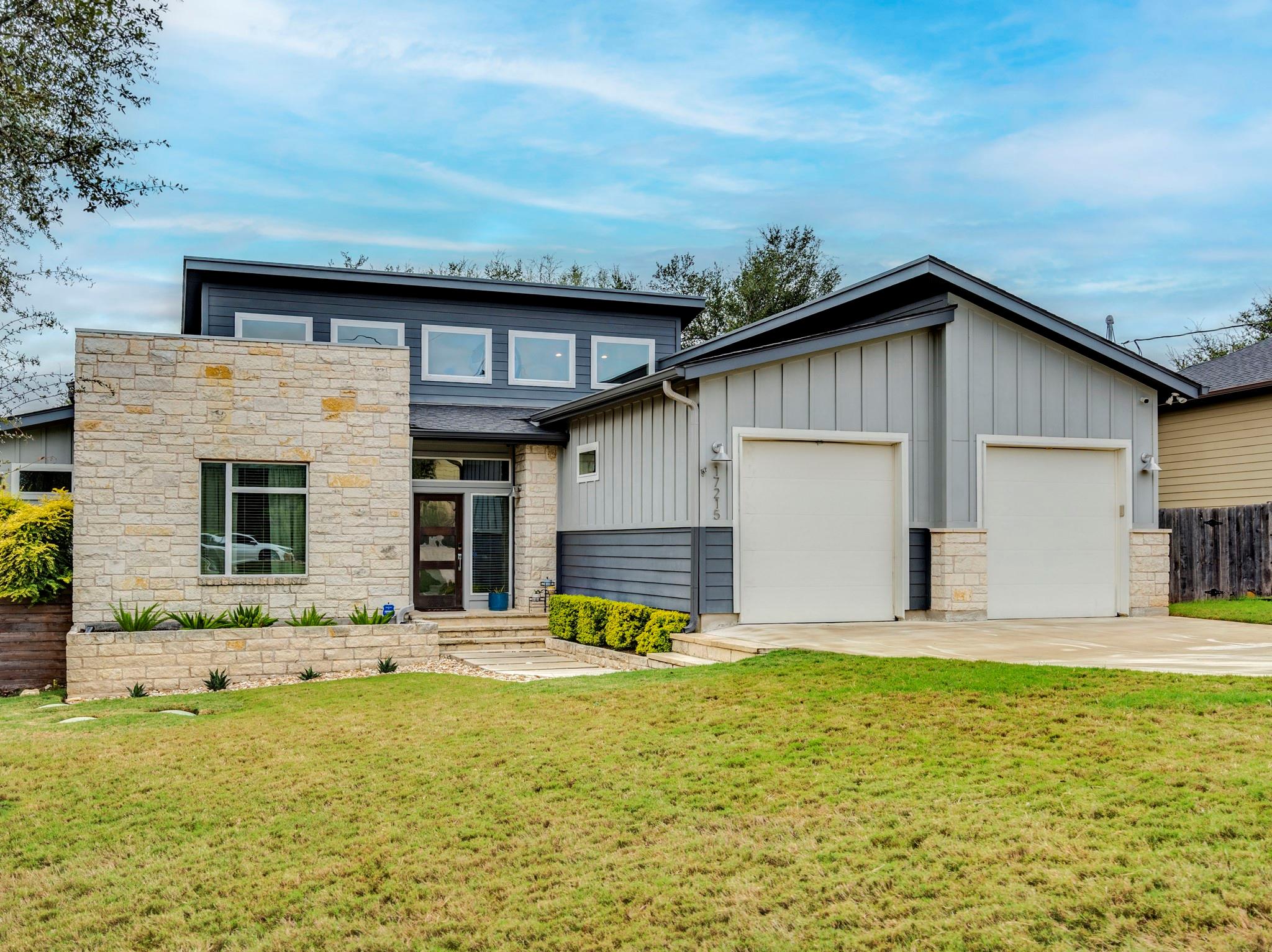 17215 Oak Cliff Cir, Dripping Springs, TX 78620