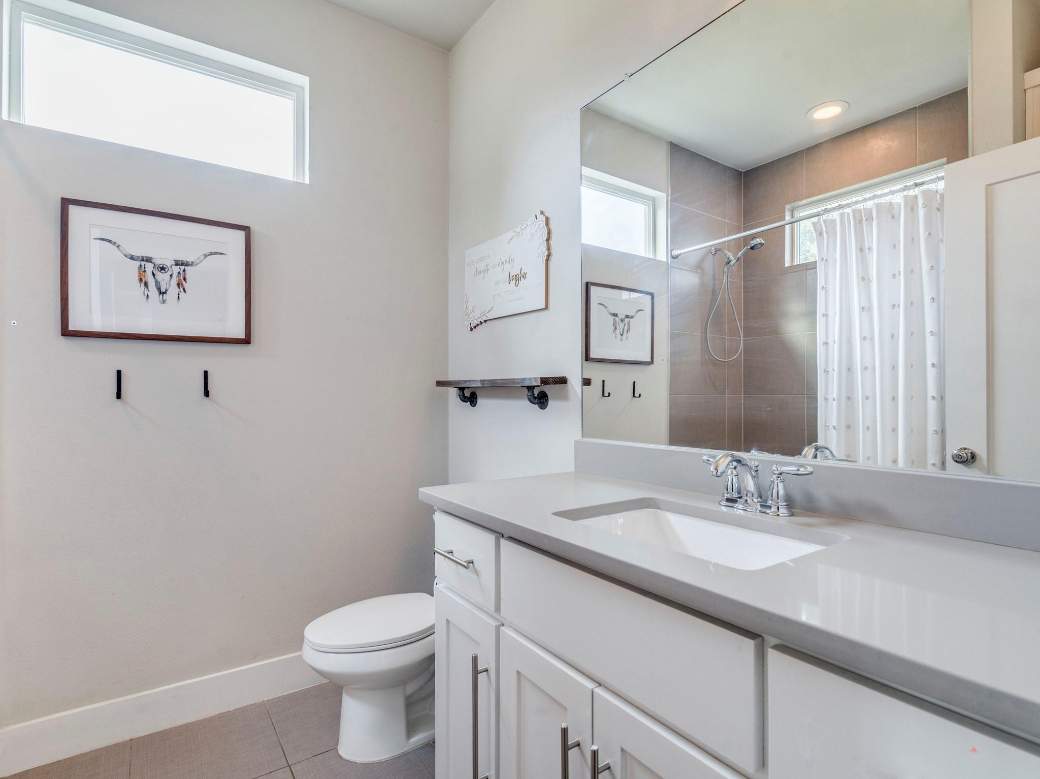 17215 Oak Cliff Cir, Dripping Springs, TX 78620