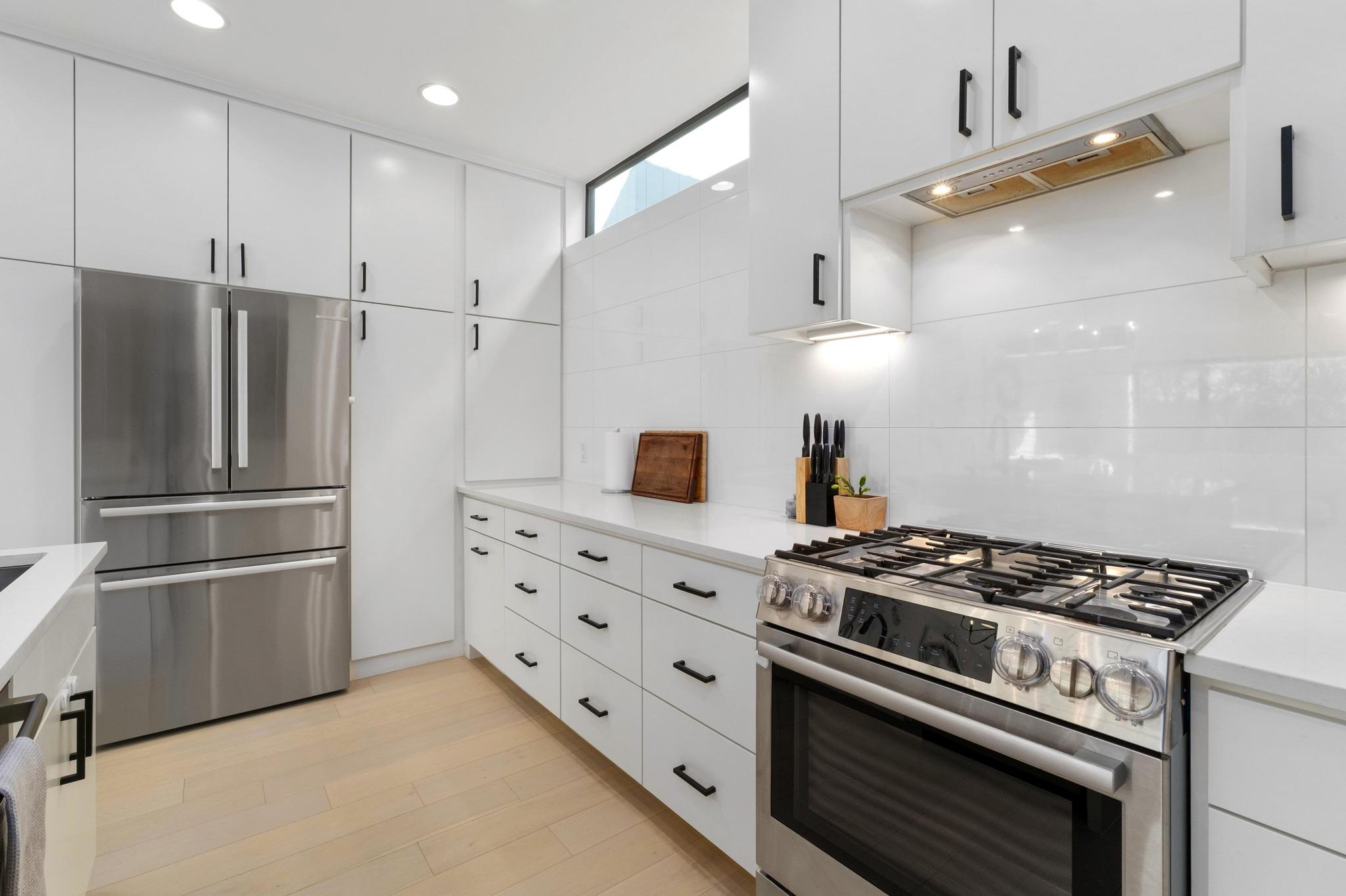 3406 E 17th St # 4, Austin, TX 78721