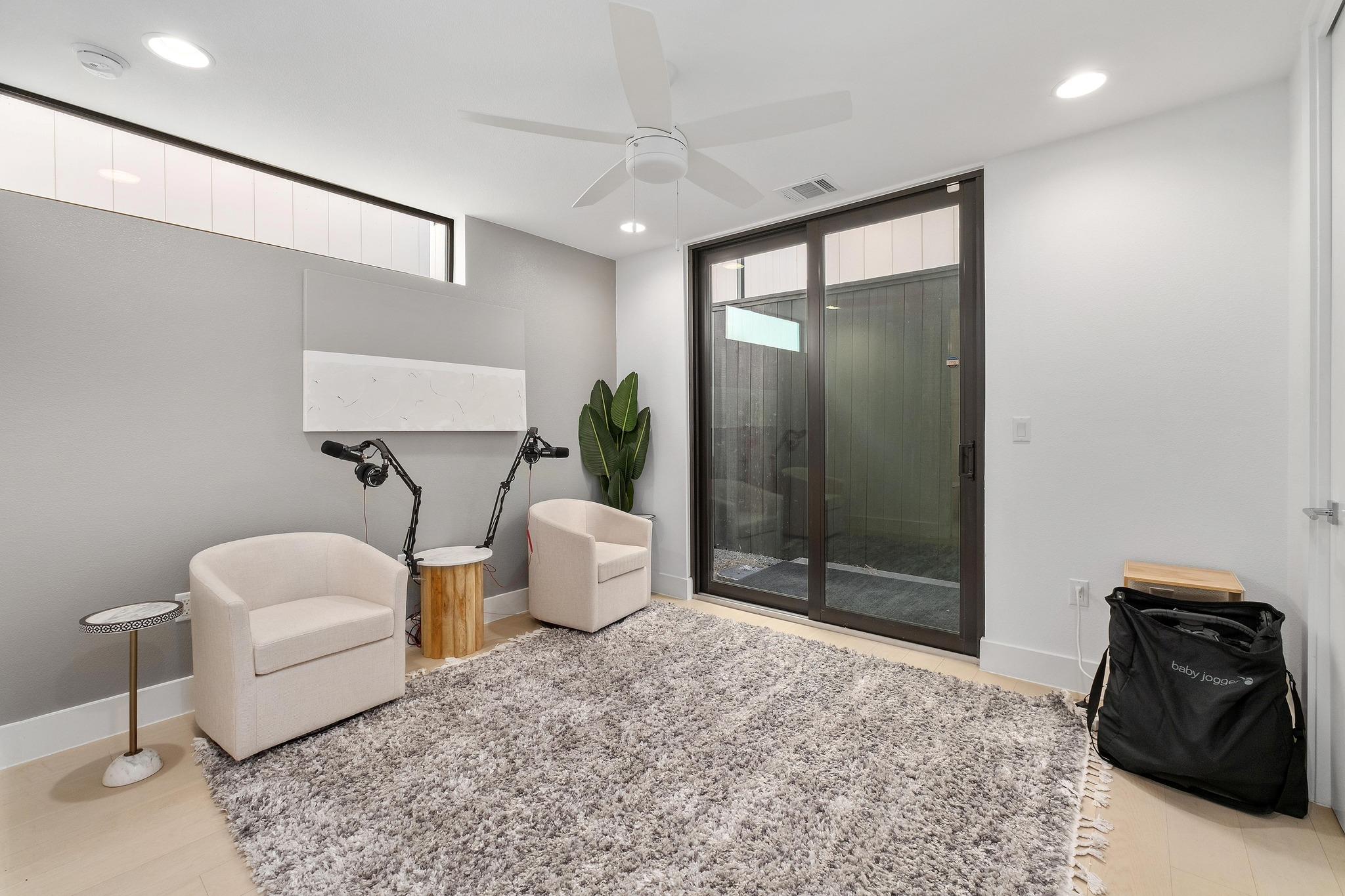 3406 E 17th St # 4, Austin, TX 78721