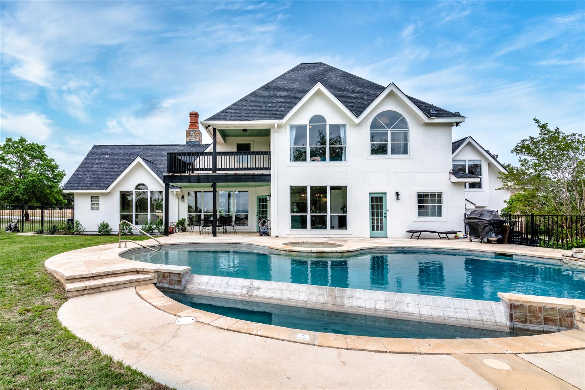 31 W VALLEY SPRINGS Rd, Wimberley, TX 78676