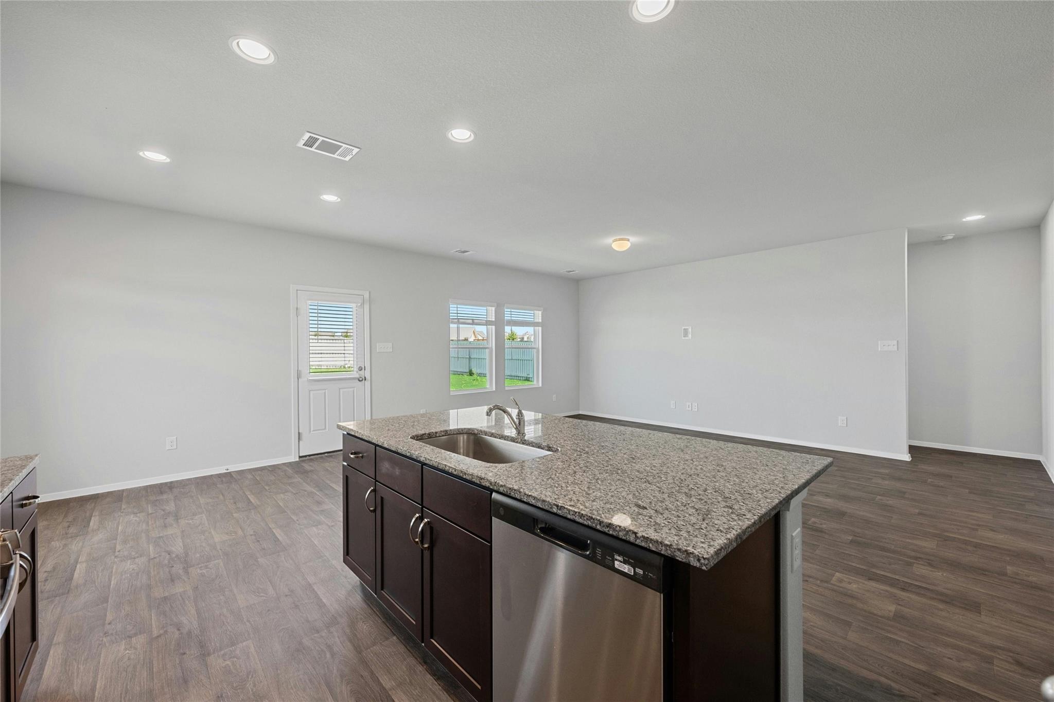 159 Chesterfield Dr, Kyle, TX 78640