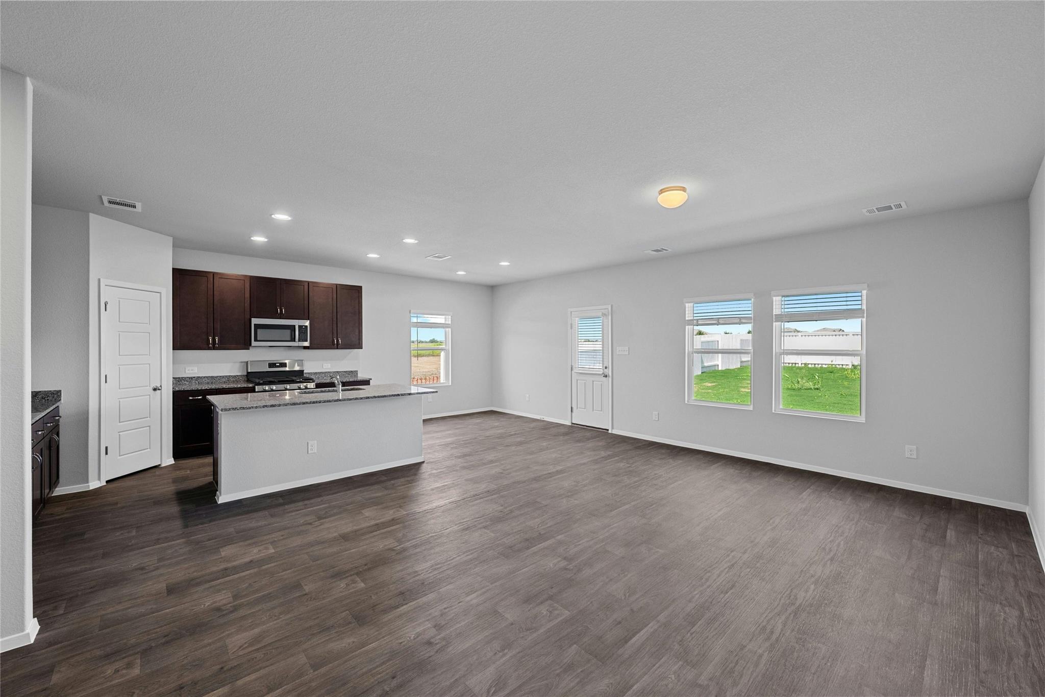 159 Chesterfield Dr, Kyle, TX 78640