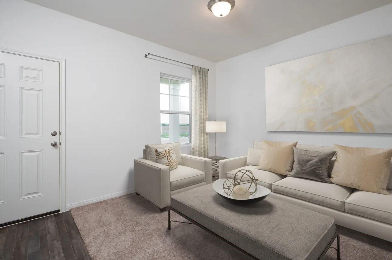 504 Wedemeyer St, Taylor, TX 76574