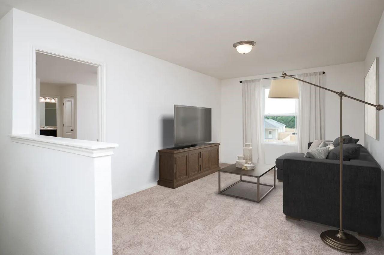 504 Wedemeyer St, Taylor, TX 76574