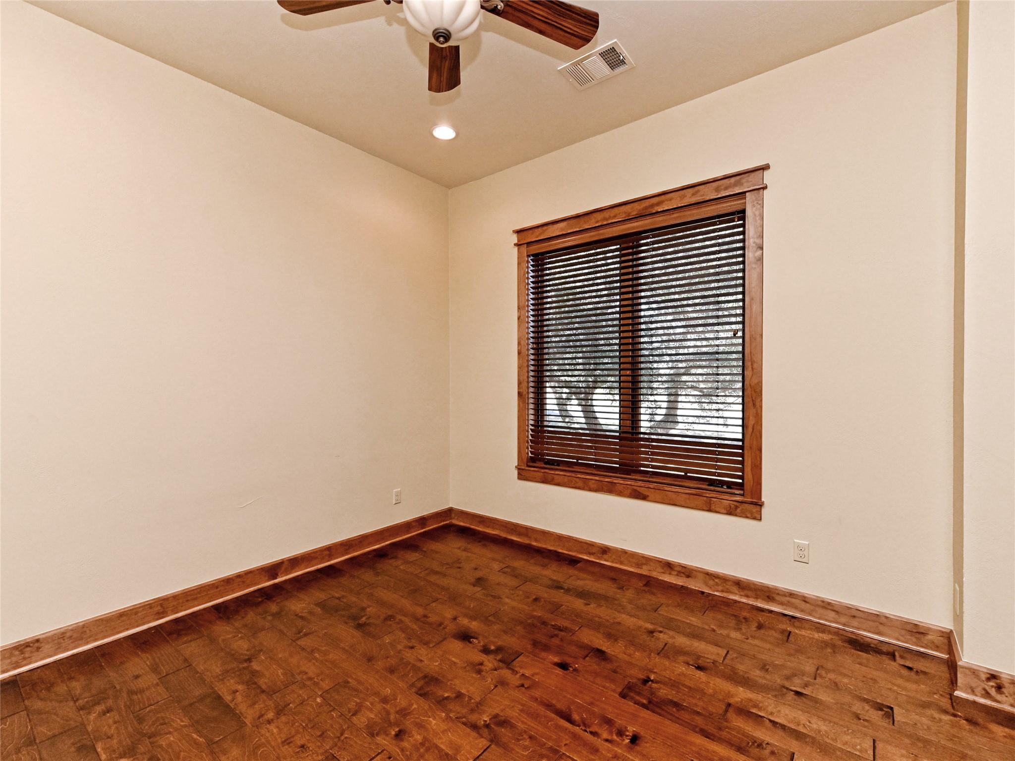 26505 Masters Pkwy, Spicewood, TX 78669