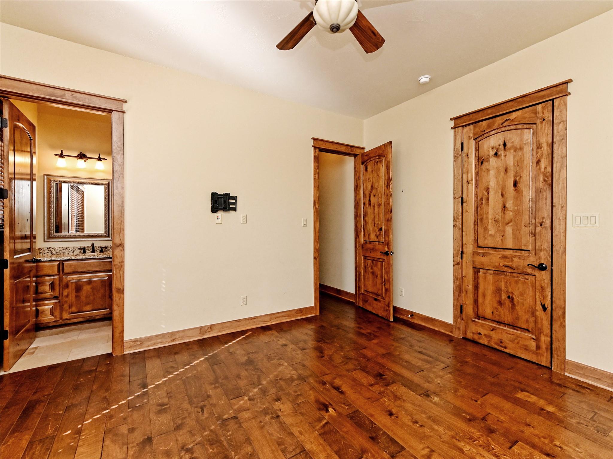 26505 Masters Pkwy, Spicewood, TX 78669