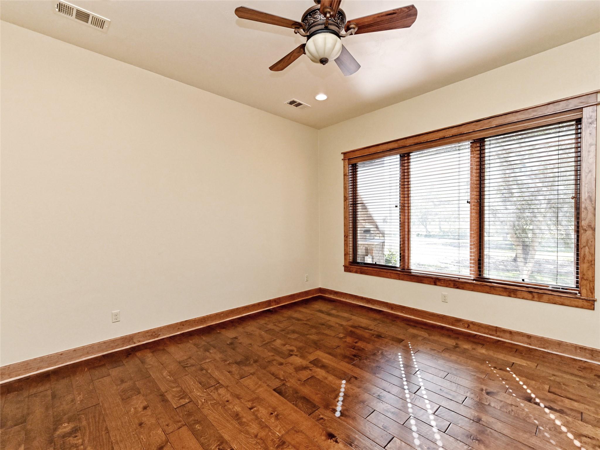 26505 Masters Pkwy, Spicewood, TX 78669