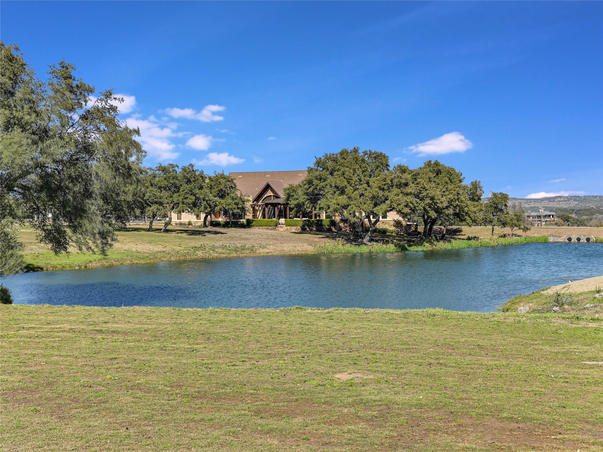 26505 Masters Pkwy, Spicewood, TX 78669
