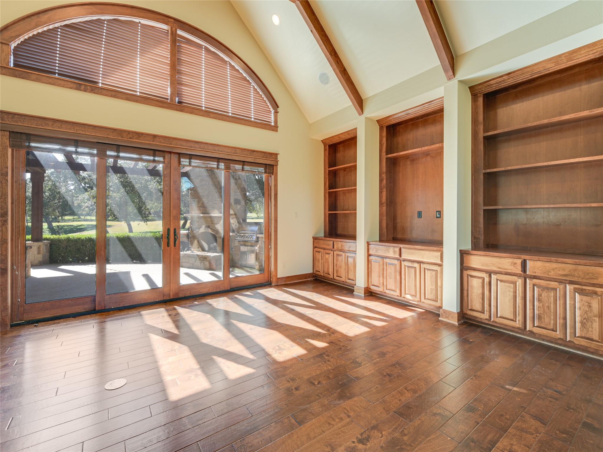 26505 Masters Pkwy, Spicewood, TX 78669