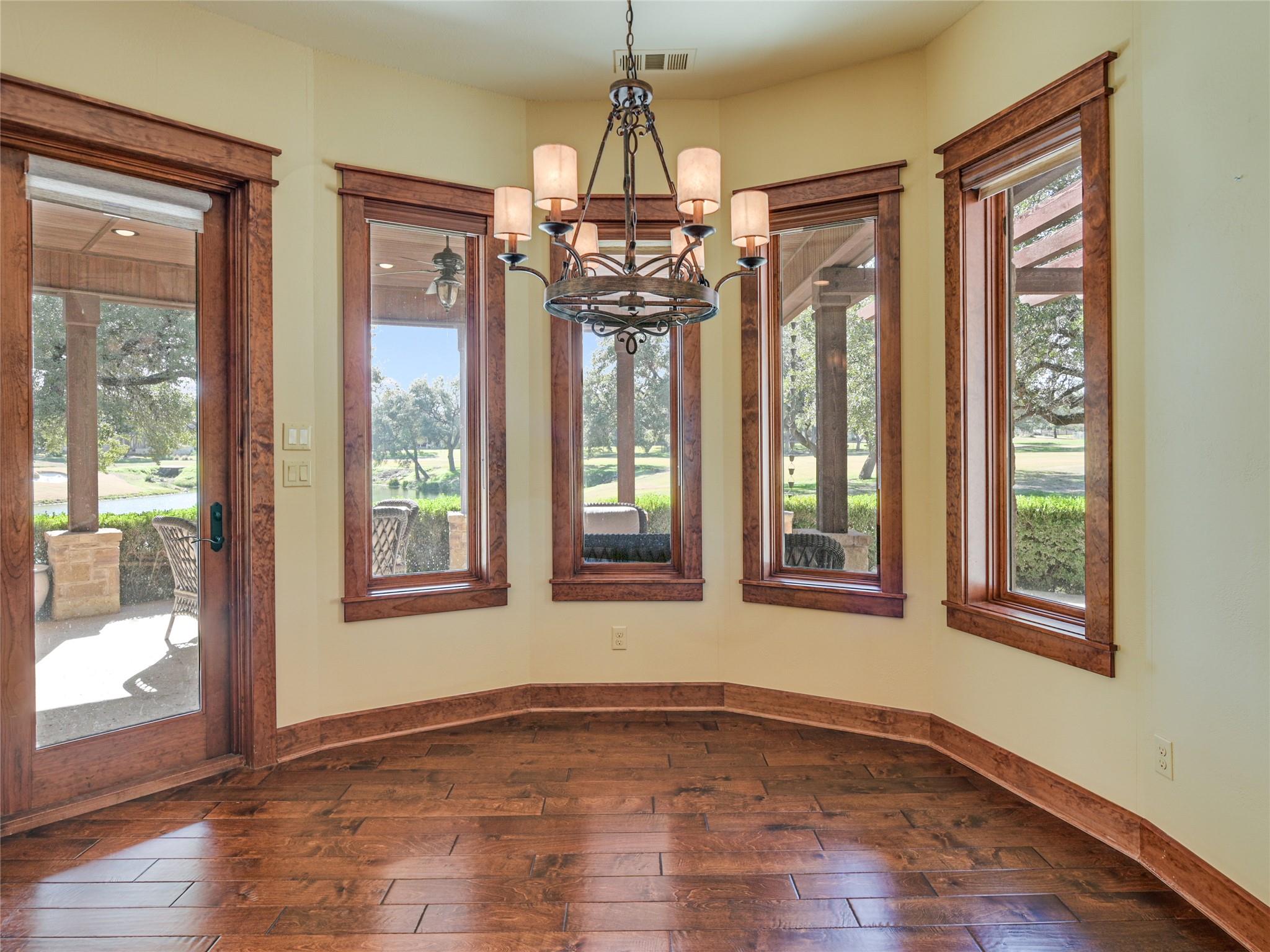 26505 Masters Pkwy, Spicewood, TX 78669