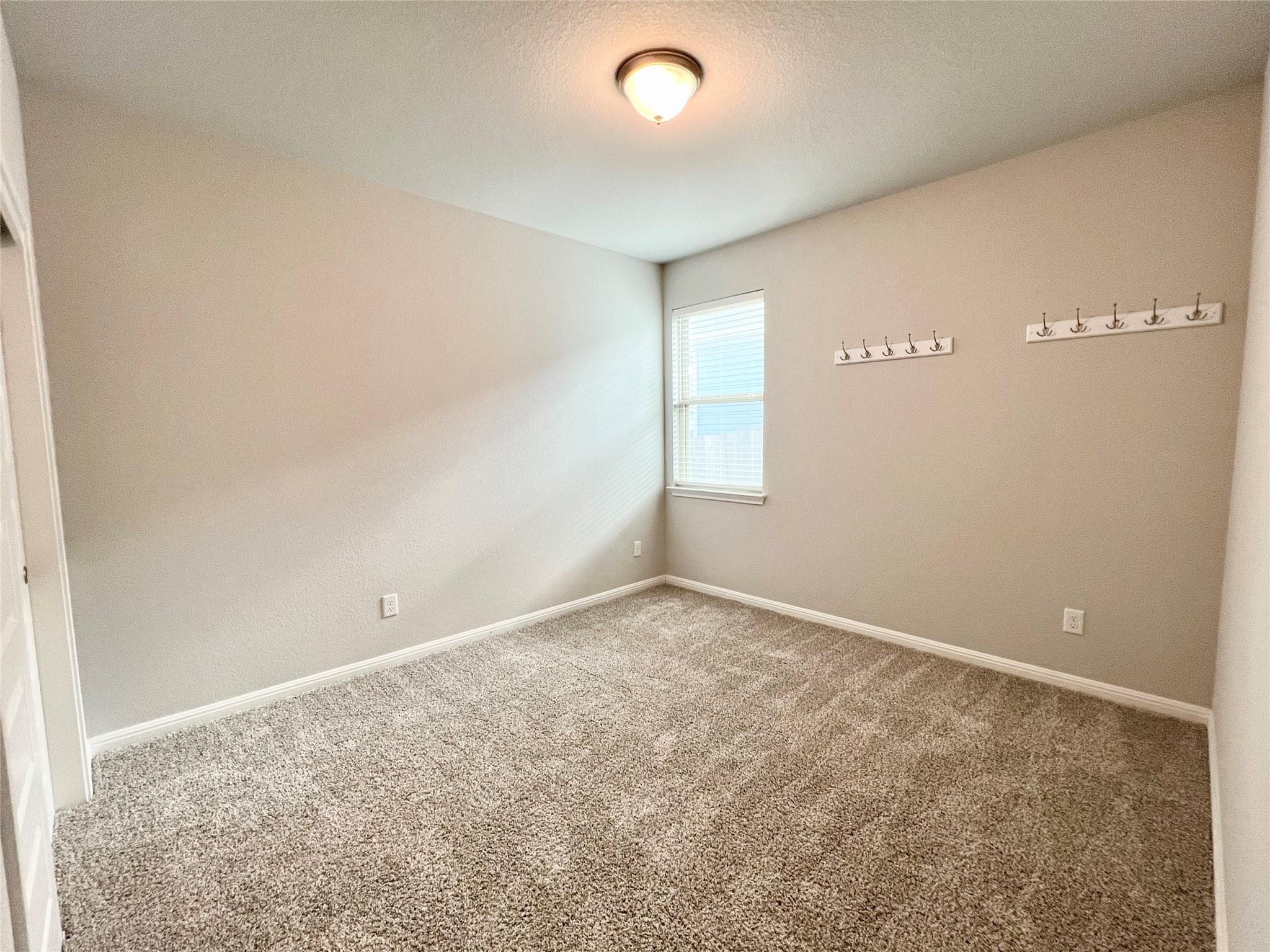 256 Wild Wind Trl, Jarrell, TX 76537