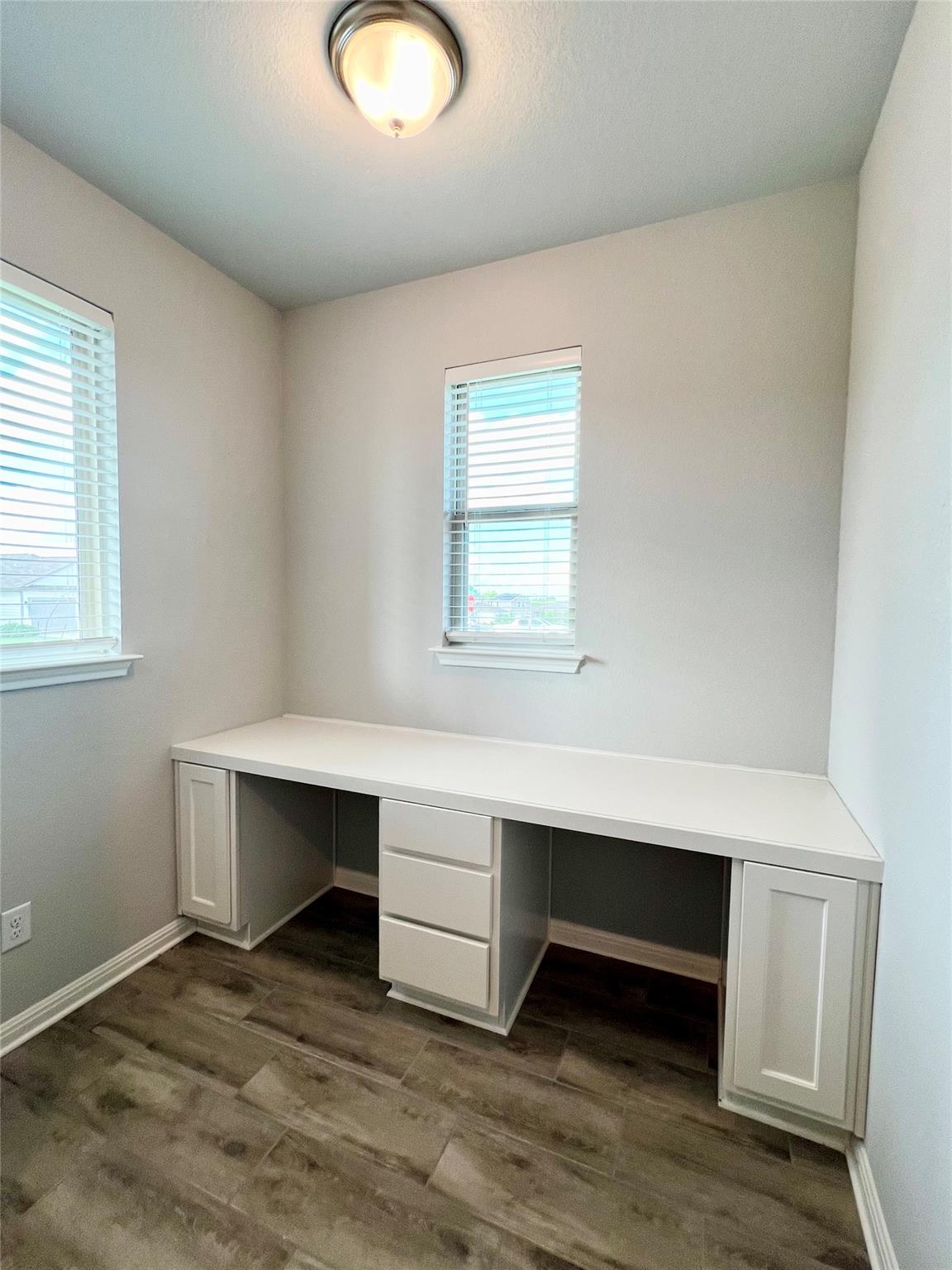 256 Wild Wind Trl, Jarrell, TX 76537