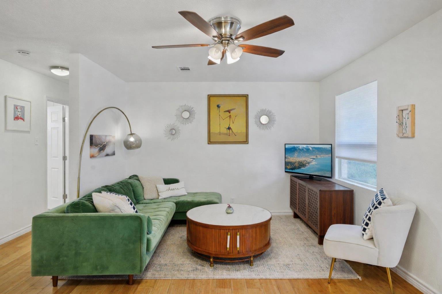 4413 Russell Dr, Austin, TX 78745