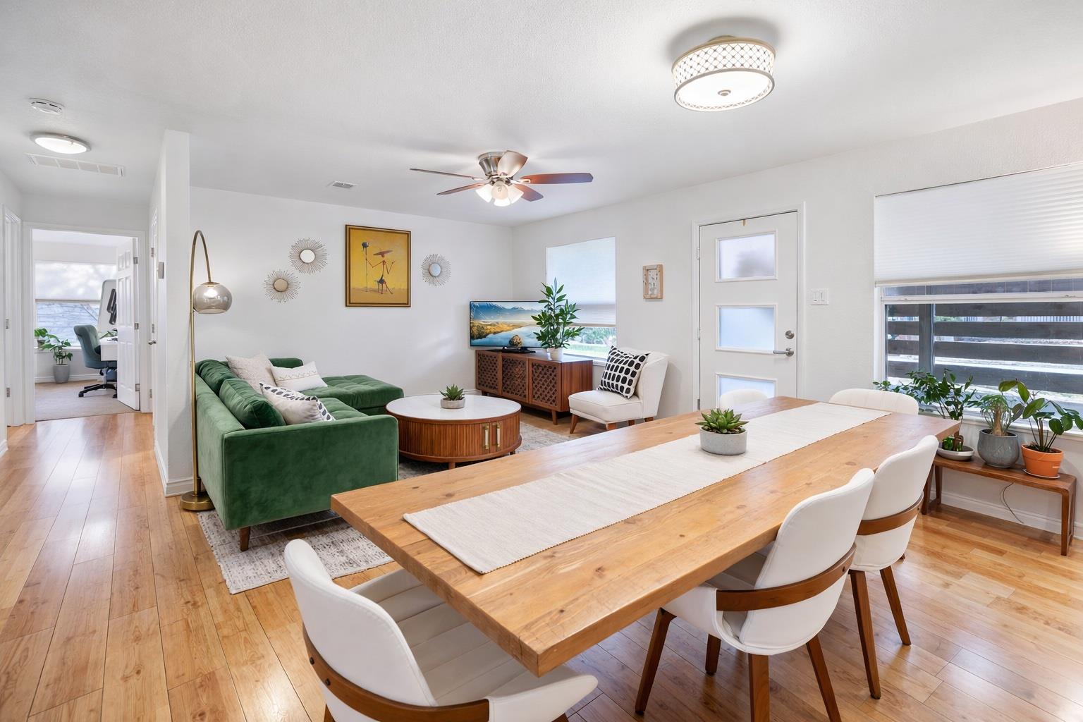 4413 Russell Dr, Austin, TX 78745