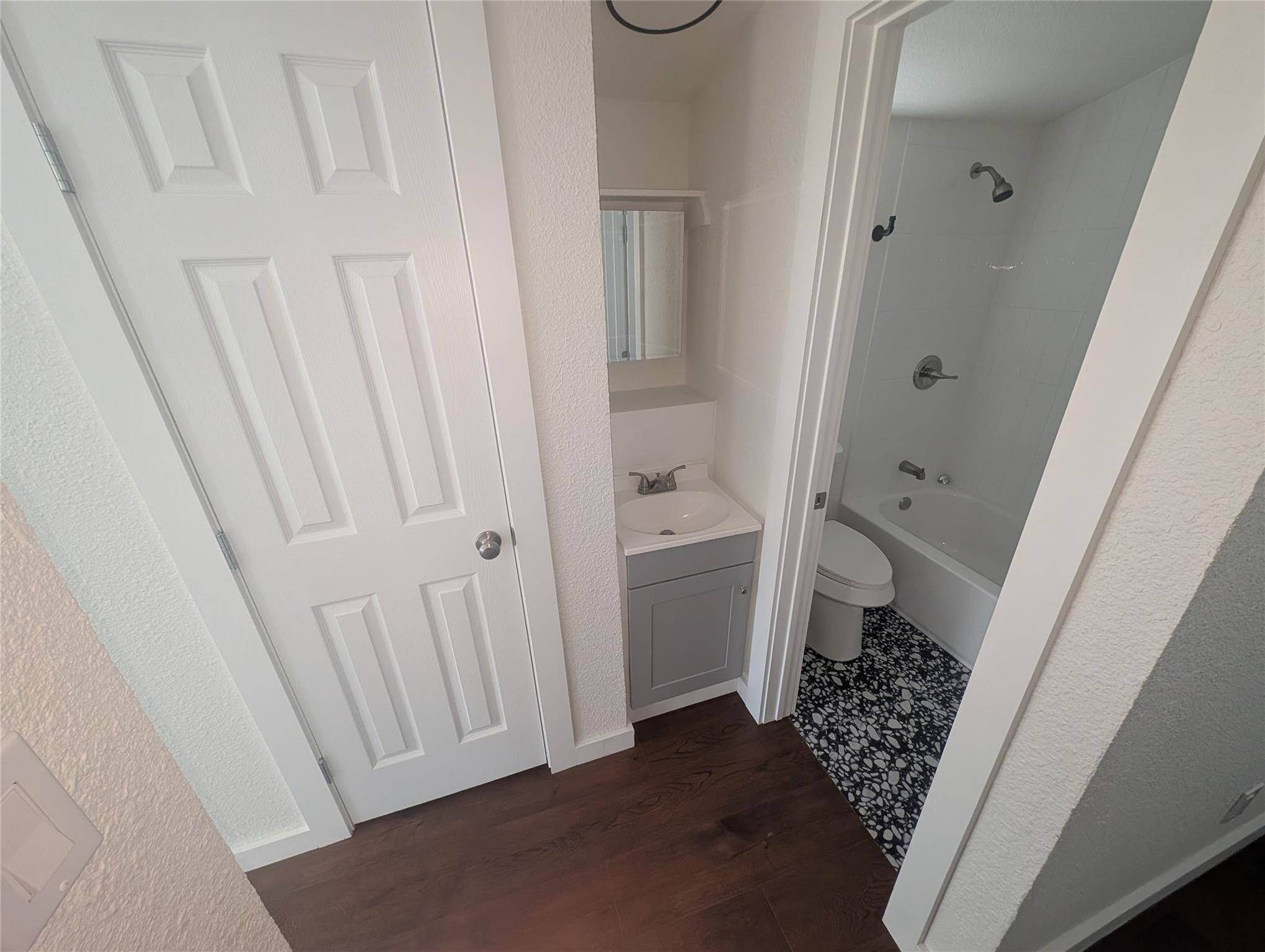 3019 E 12th St, Austin, TX 78702