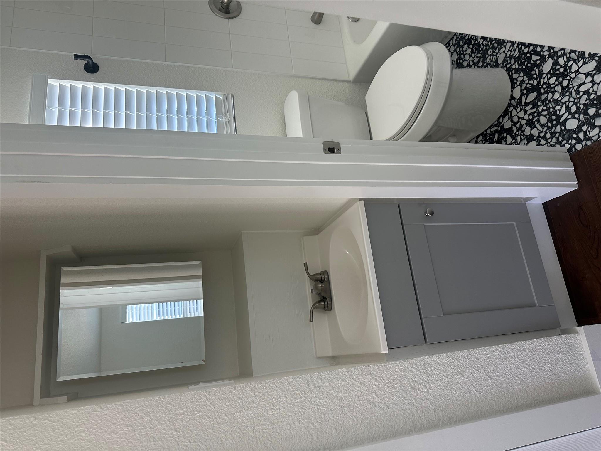 3019 E 12th St, Austin, TX 78702