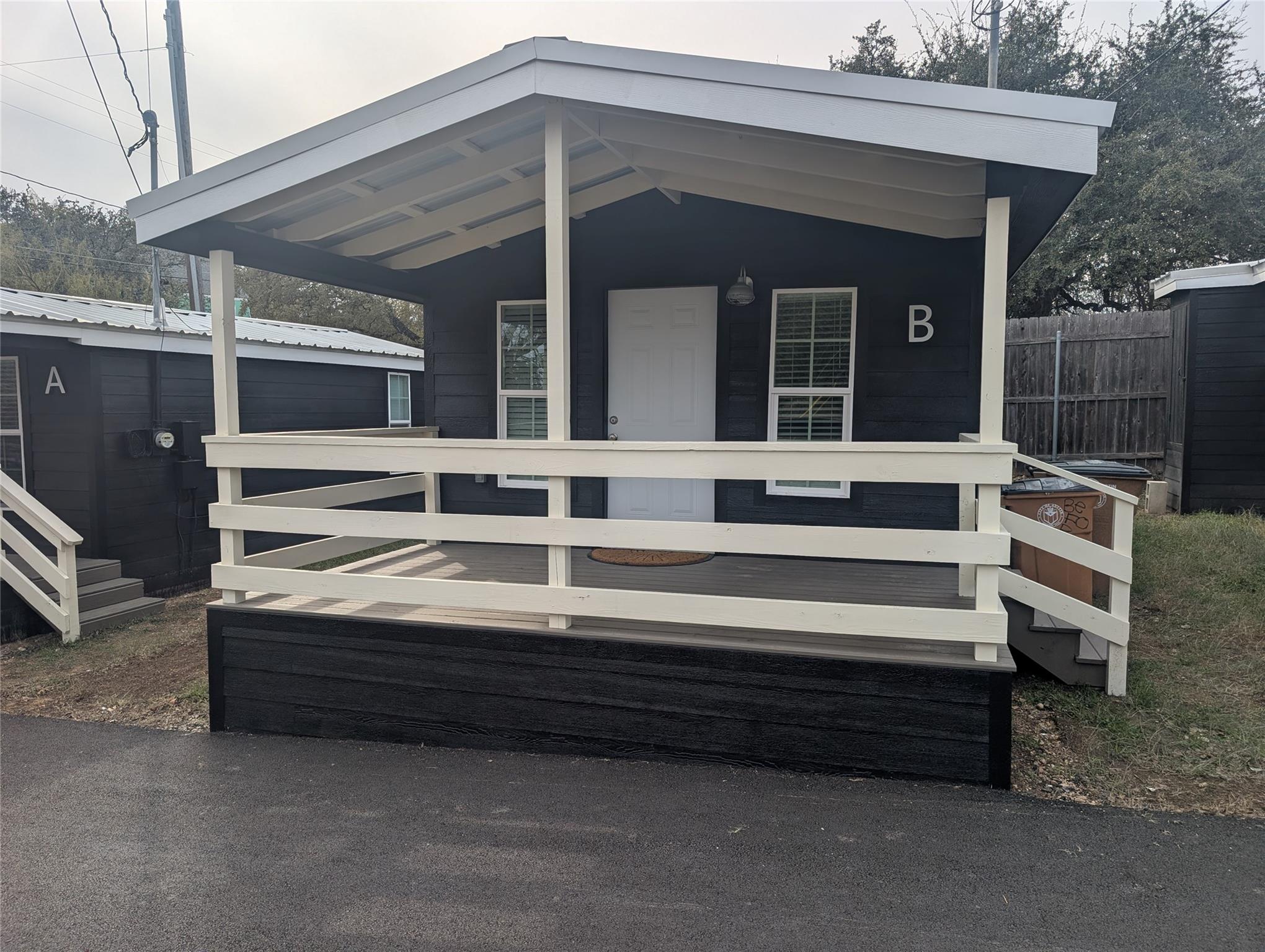 3019 E 12th St, Austin, TX 78702