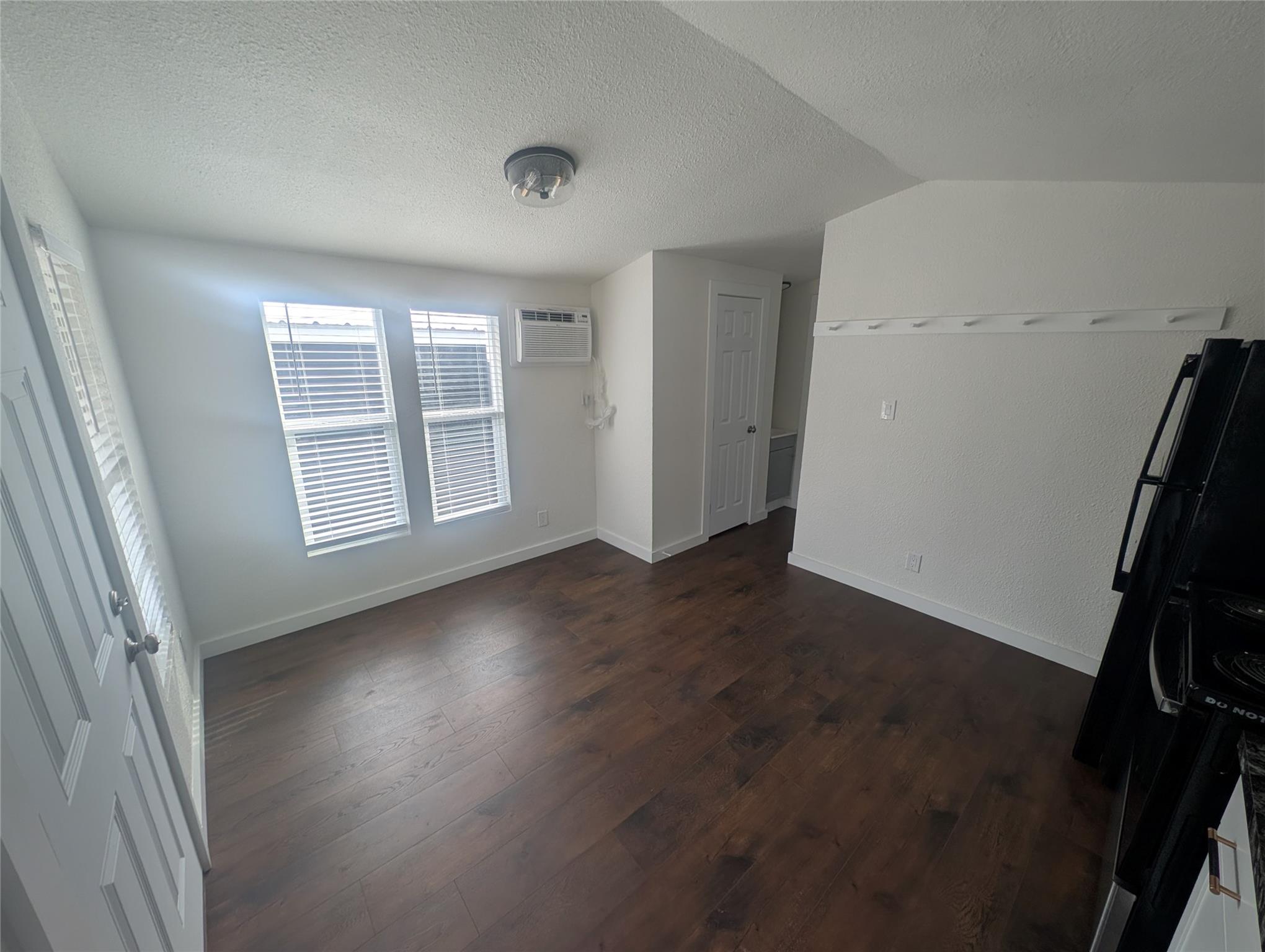 3019 E 12th St, Austin, TX 78702