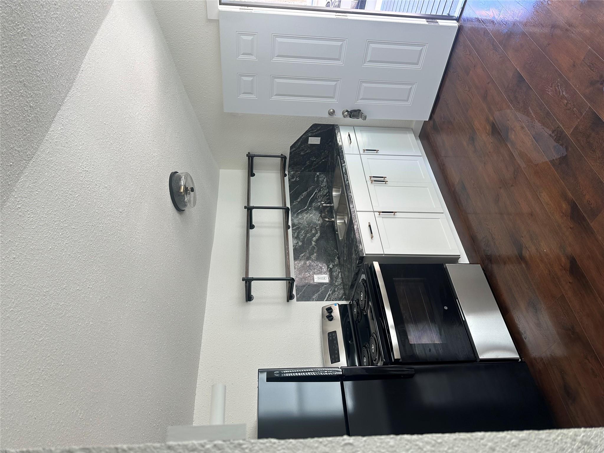 3019 E 12th St, Austin, TX 78702