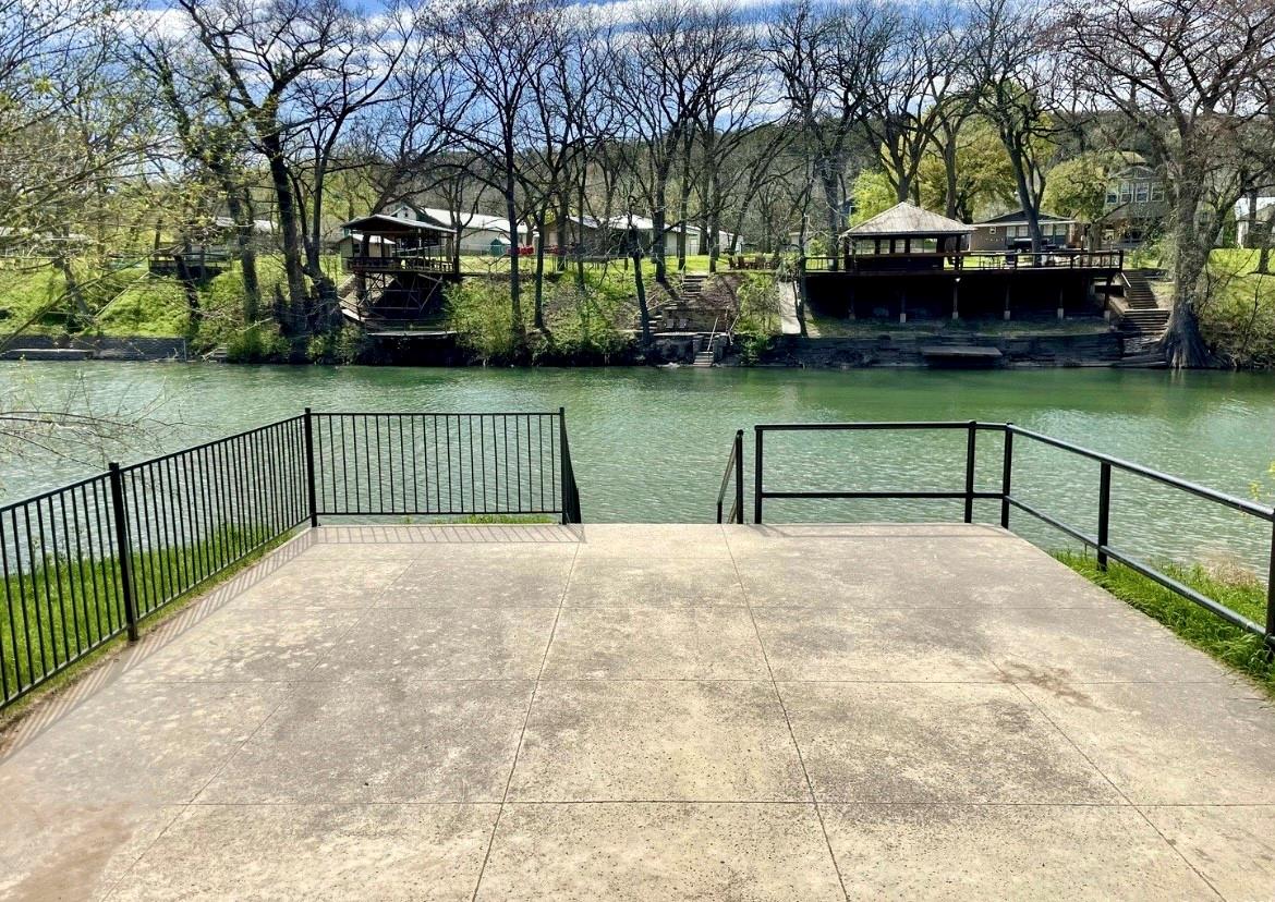 146 Longwood Dr, New Braunfels, TX 78132