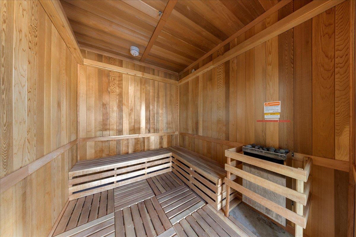 313 W 17th St # 2405, Austin, TX 78701