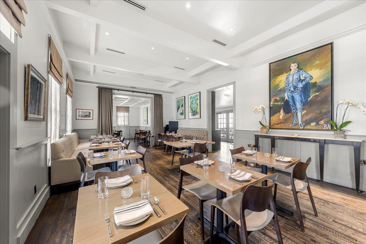 313 W 17th St # 2405, Austin, TX 78701