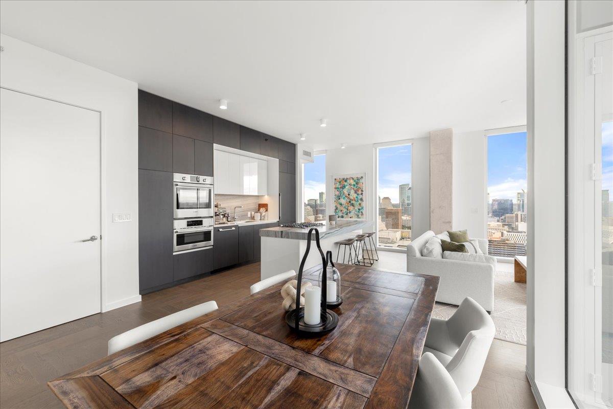 313 W 17th St # 2405, Austin, TX 78701