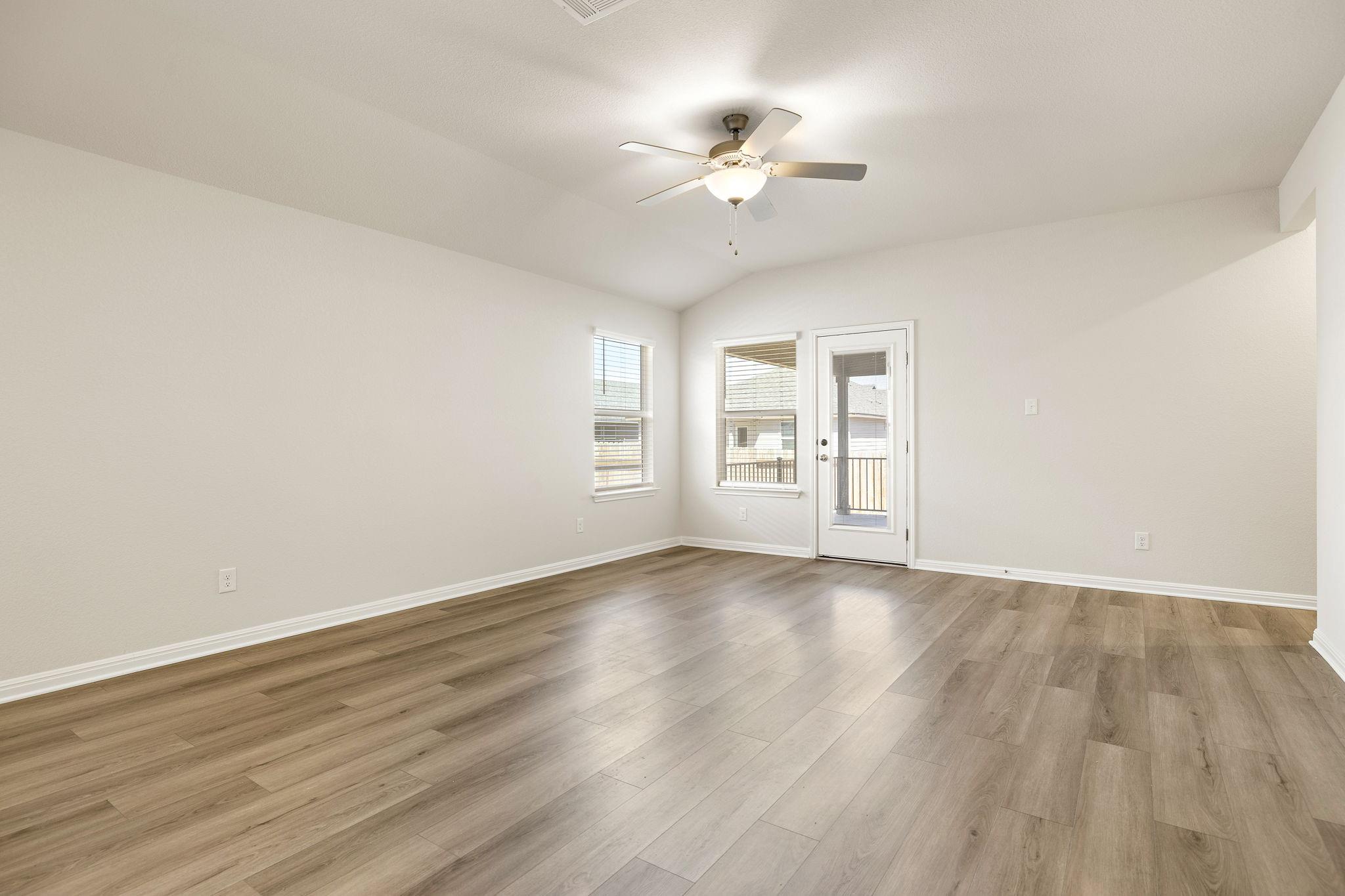 283 Honey Onyx Trl, Kyle, TX 78640