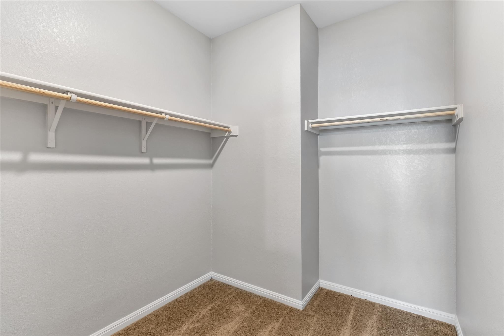 105 Bell Rings Dr, Jarrell, TX 76537