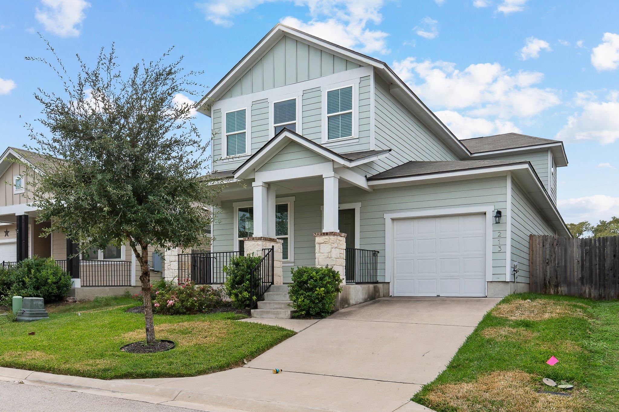 213 Michaelis Dr, Leander, TX 78641