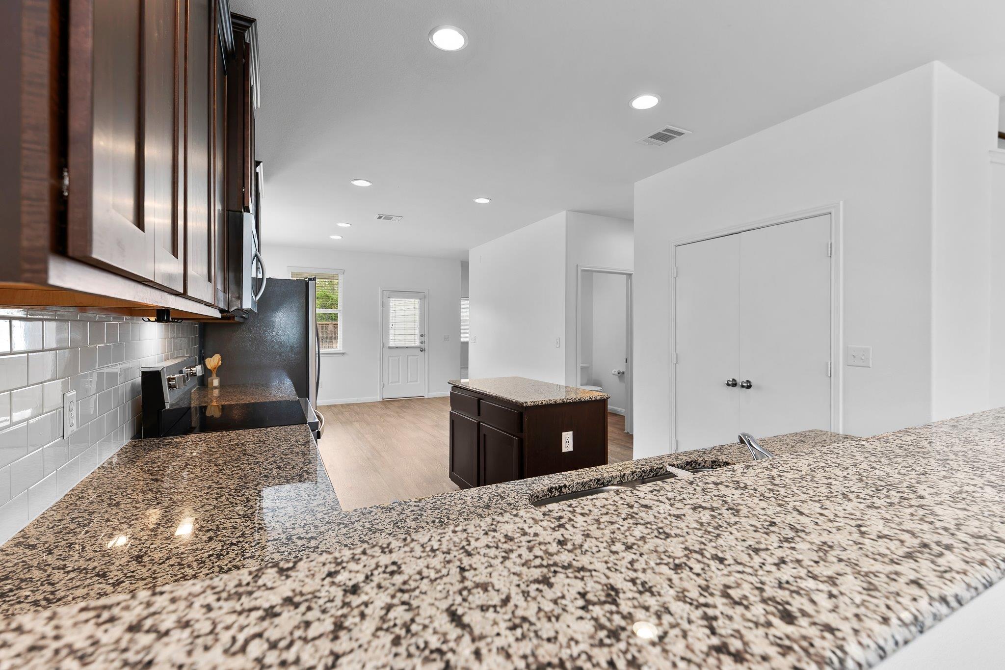 213 Michaelis Dr, Leander, TX 78641