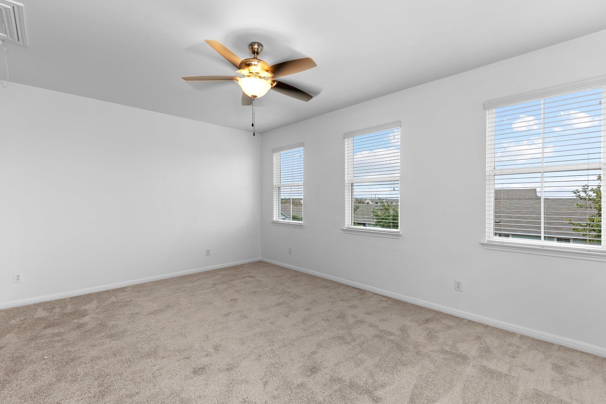 213 Michaelis Dr, Leander, TX 78641