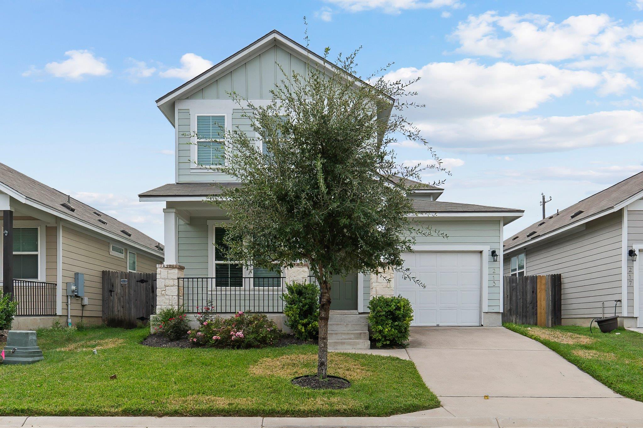 213 Michaelis Dr, Leander, TX 78641