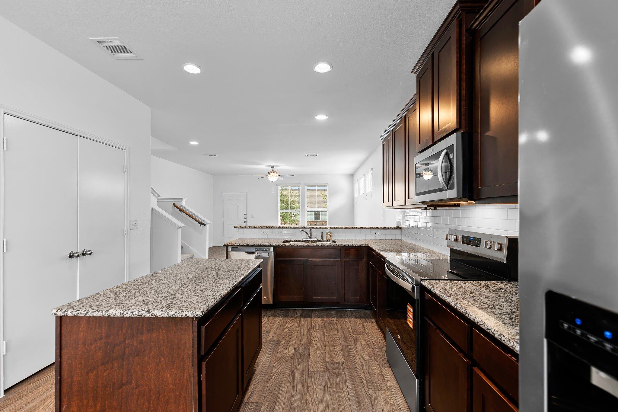 213 Michaelis Dr, Leander, TX 78641