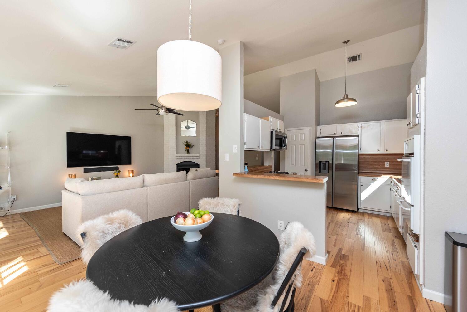 3403 Palomar Ln, Austin, TX 78727