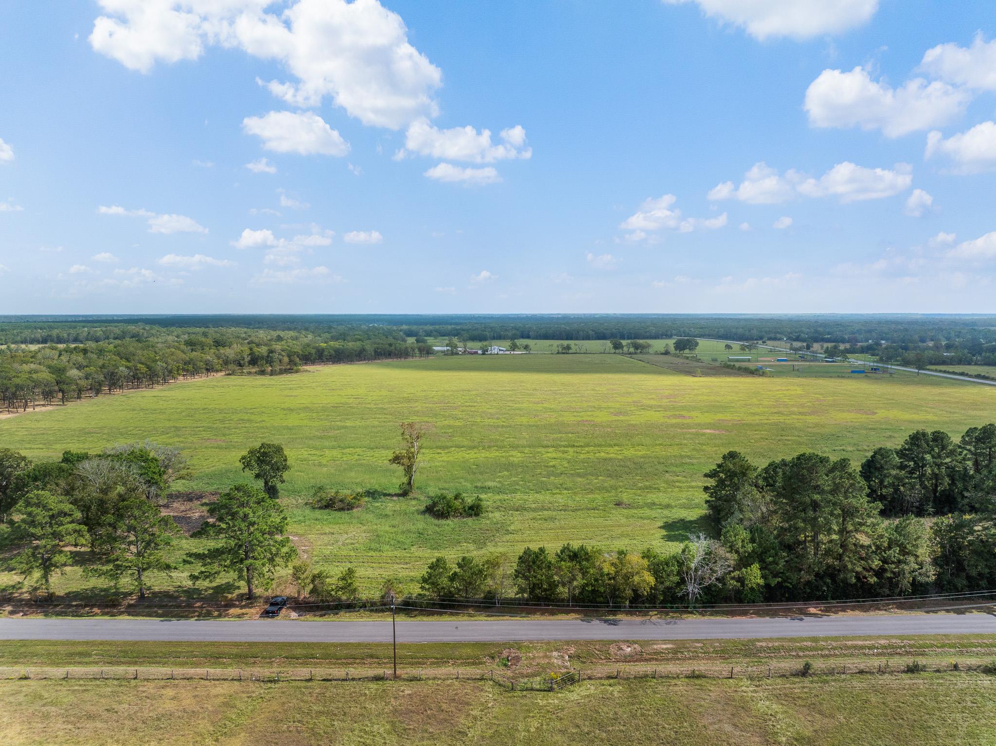 9999 FM 834, Hardin, TX 77564